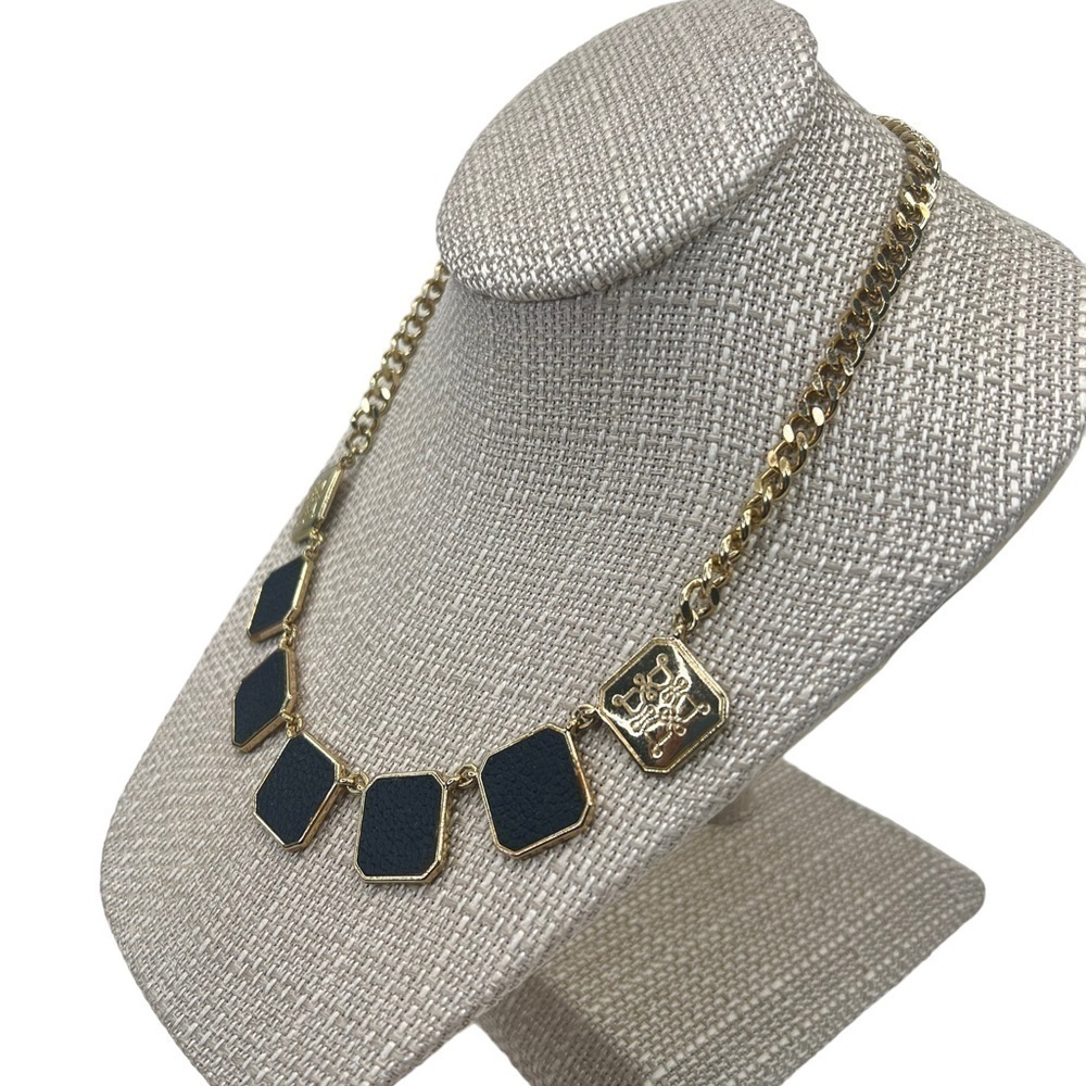 Black & Gold 16” Necklace, Earrings & Bracelet - Picture 9 of 11